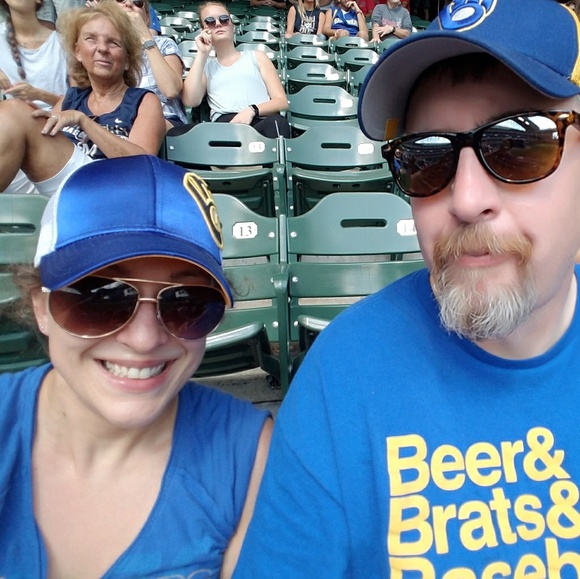 Meet your Posher, Amber - Picture 2 of 4